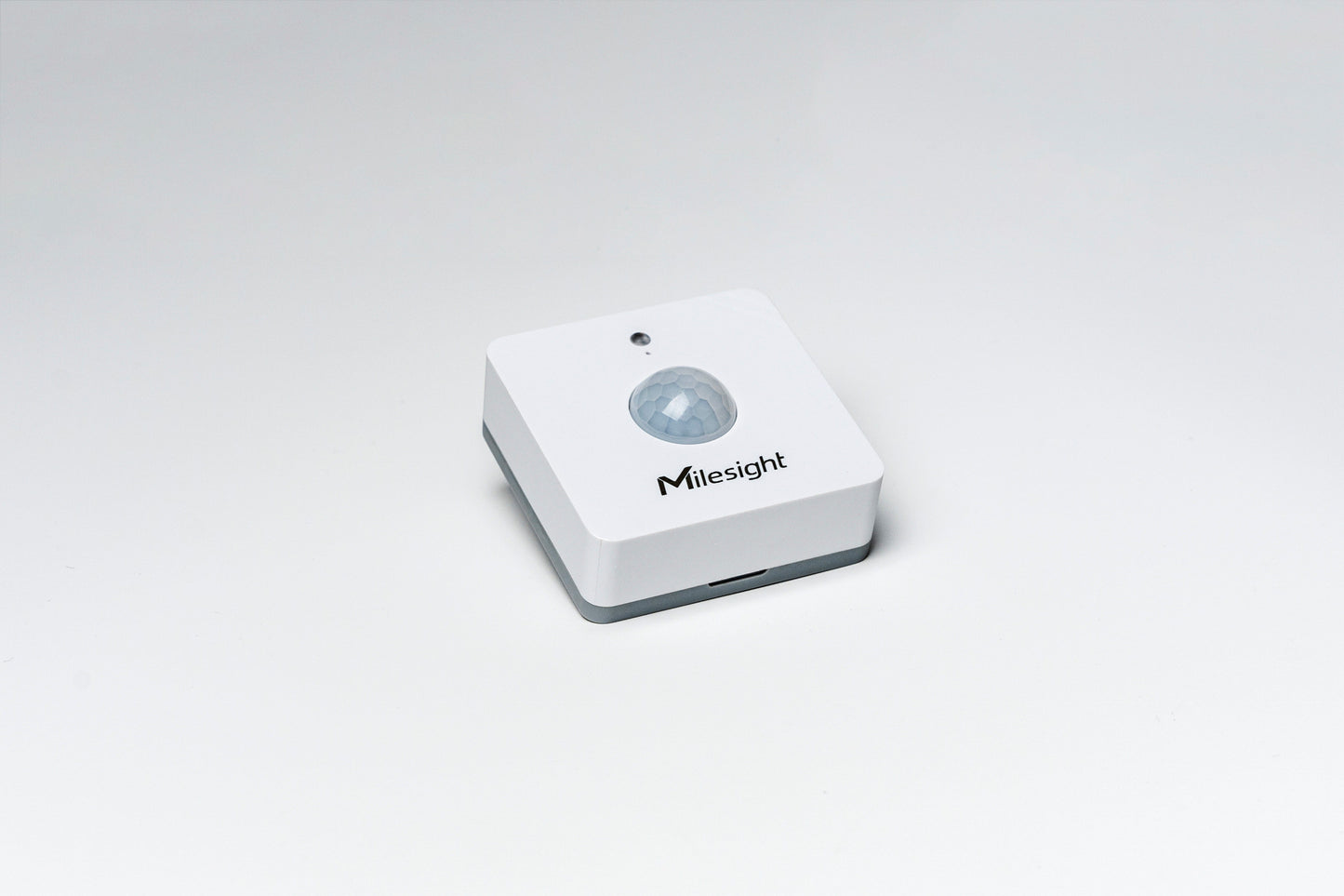 PIR & Light Sensor: WS202